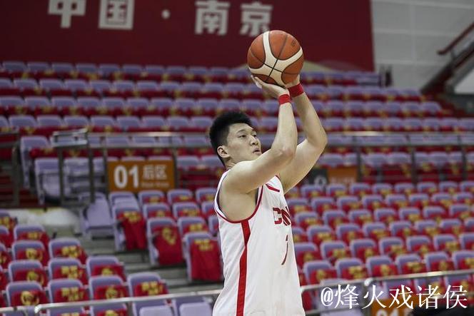 雷蒙出战21分钟,高效砍下9分3篮板1助攻1盖帽 雷蒙出战21分钟,高效砍下9分3篮板1助攻1盖帽