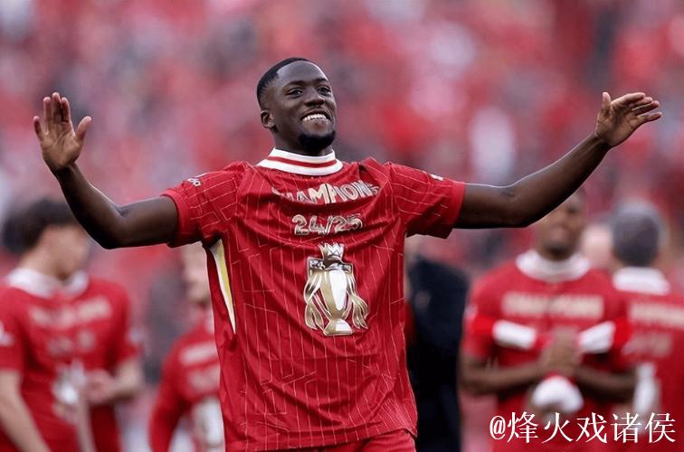 巴黎圣日耳曼开出高薪,力争截胡皇马目标科纳特。 巴黎圣日耳曼开出高薪,力争截胡皇马目标科纳特。